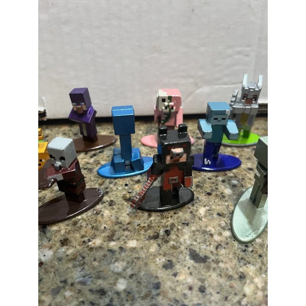 Mixed Lot Off 15 Minecraft Metal Minis  1.5” - 2” Tall